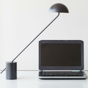 Lampe de bureau LED Happy noir Kos Lighting